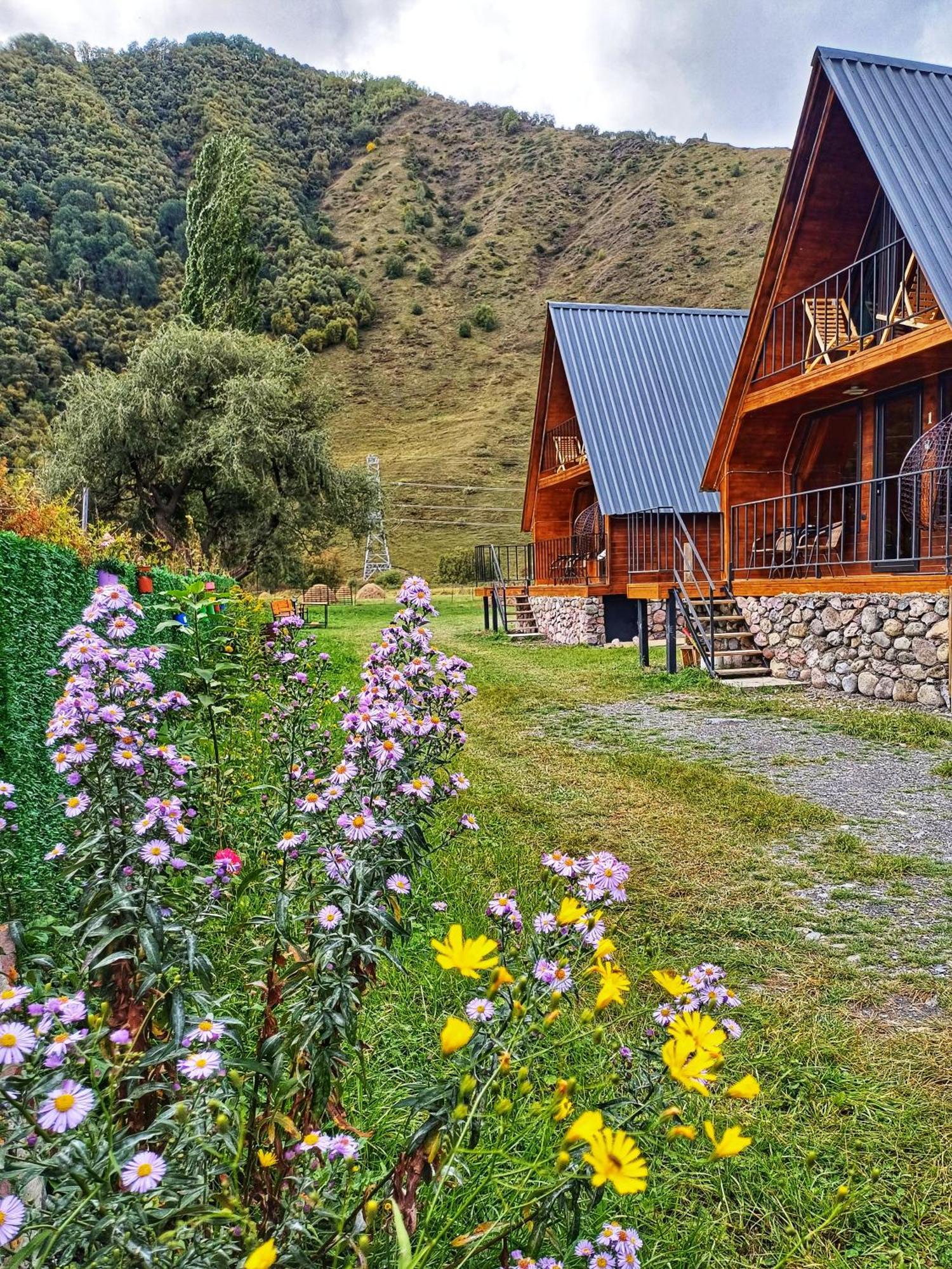 Panorama Cottages In Sno Luaran gambar